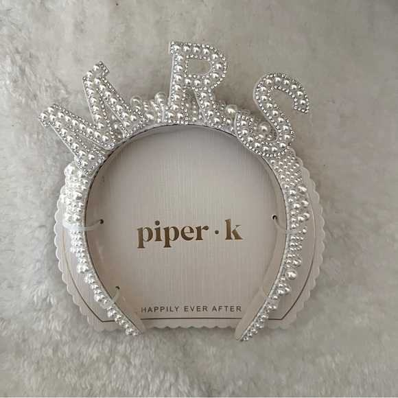 Piper K Accessories - MRS. Bride Headband With White Pearls Bridal Wedding Bachelorette Party NWT